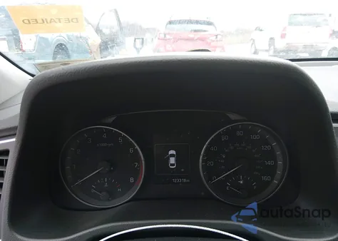 2018 Hyundai Elantra Sel z USA, uszkodzony, nr VIN 5NPD84LFXJH336745